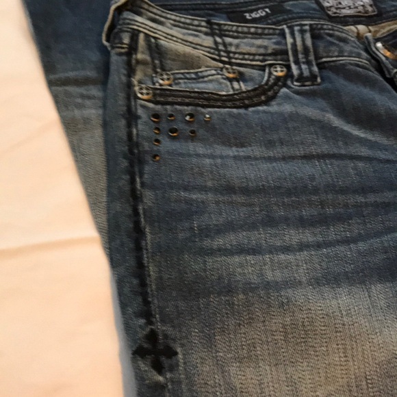 Affliction Jeans. Size 30. Smoke and pet free home - Picture 6 of 12